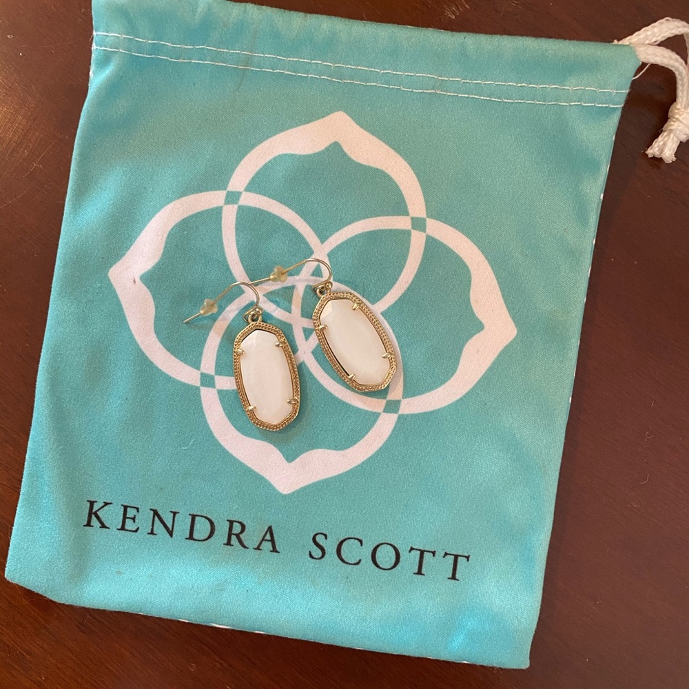 Kendra Scott Lee Drop Mother of Pearl Earrings